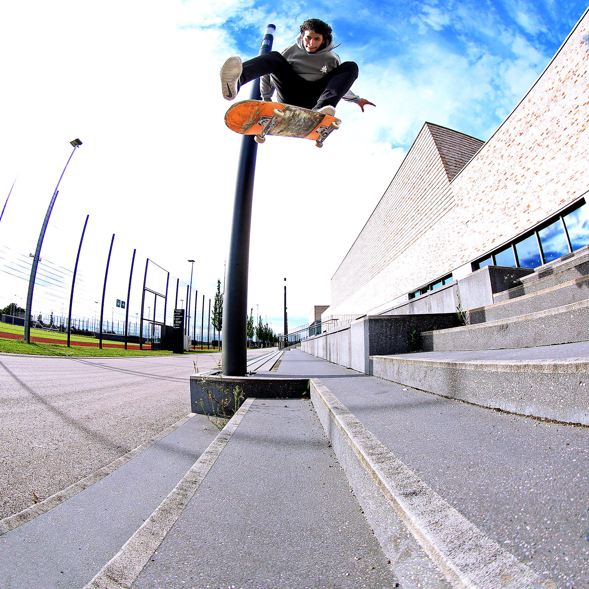 NoahOmarDirije_Kickflip_Gentzsch_adj_.jpg
