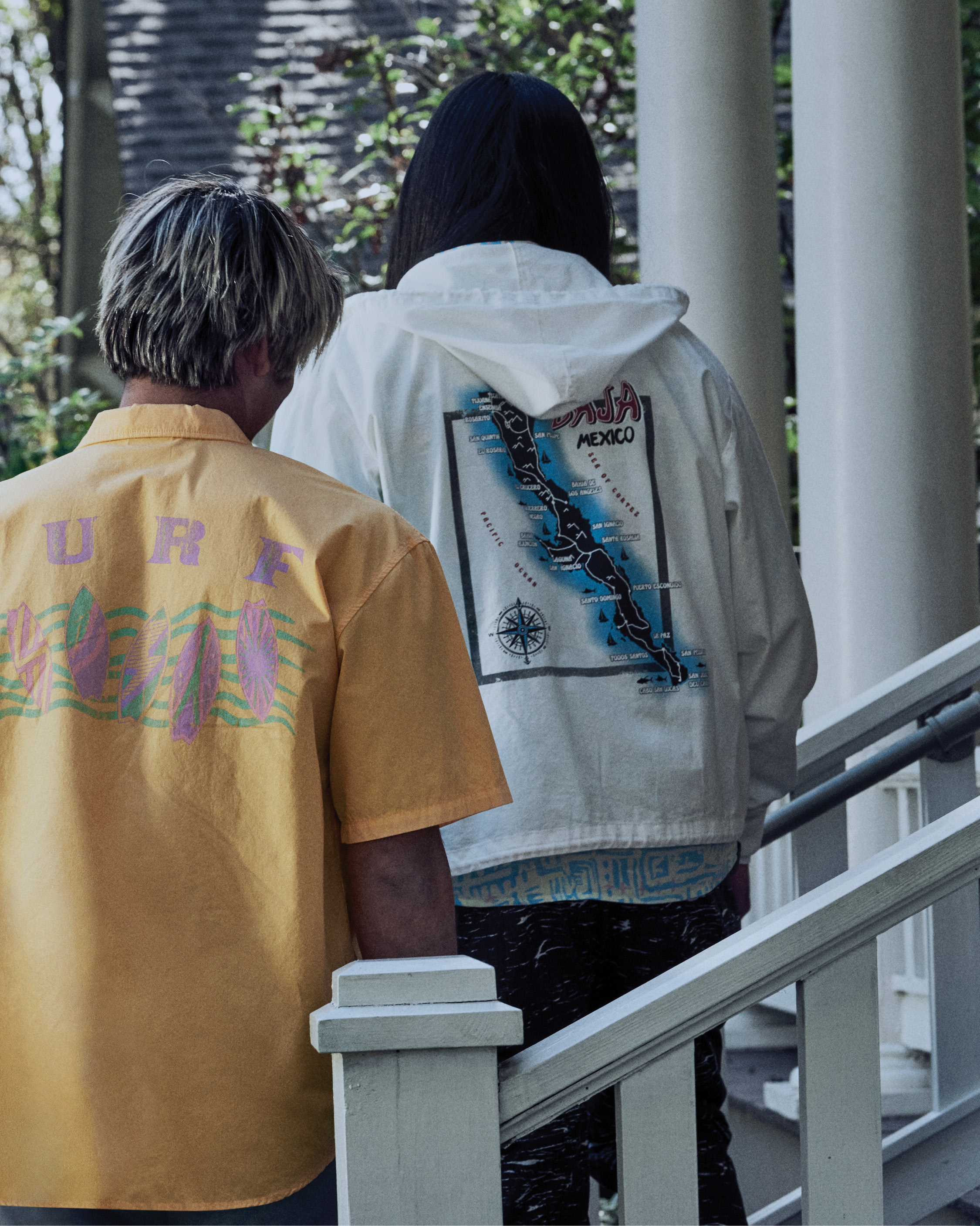 QS22_StrangerThings_Carousels_CastWardrobe4.jpg