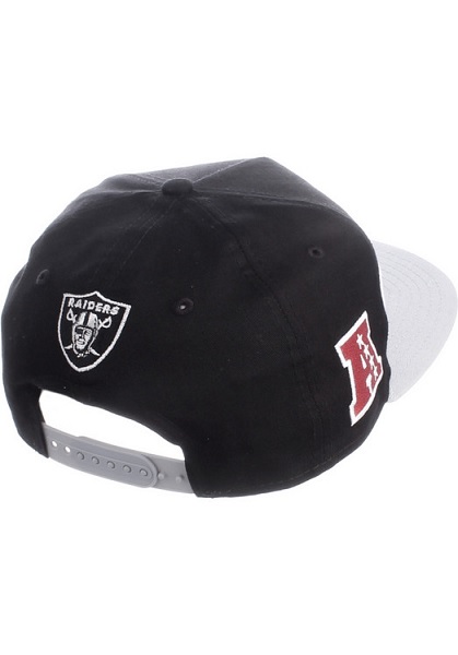 Titus_Duesseldorf_Snapback_New-Era.jpg
