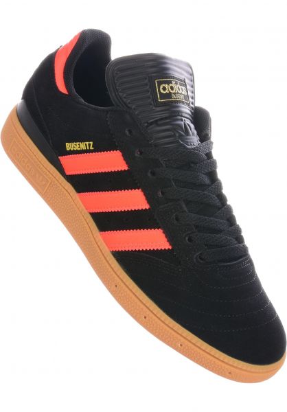Titus_Karlsruhe_Adidas_Schuh4.jpg
