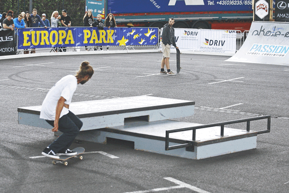 Patrick Rogalski / Bs Smith Kickflip out / Köln 2016 Patrick Rogalski / Bs Smith Kickflip out / Köln 2016
