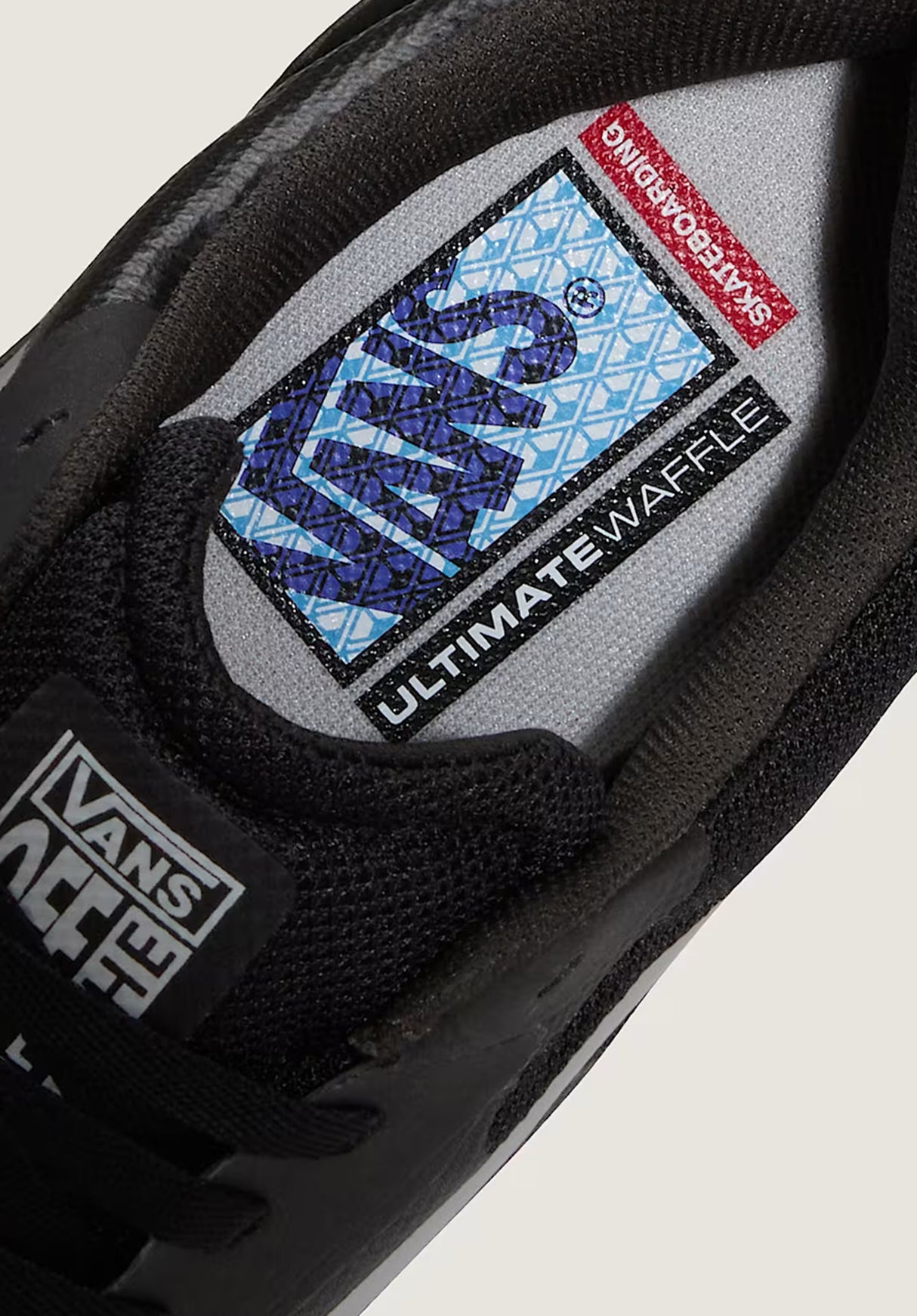 Skate AVE 2.0 black-metallic Closeup1