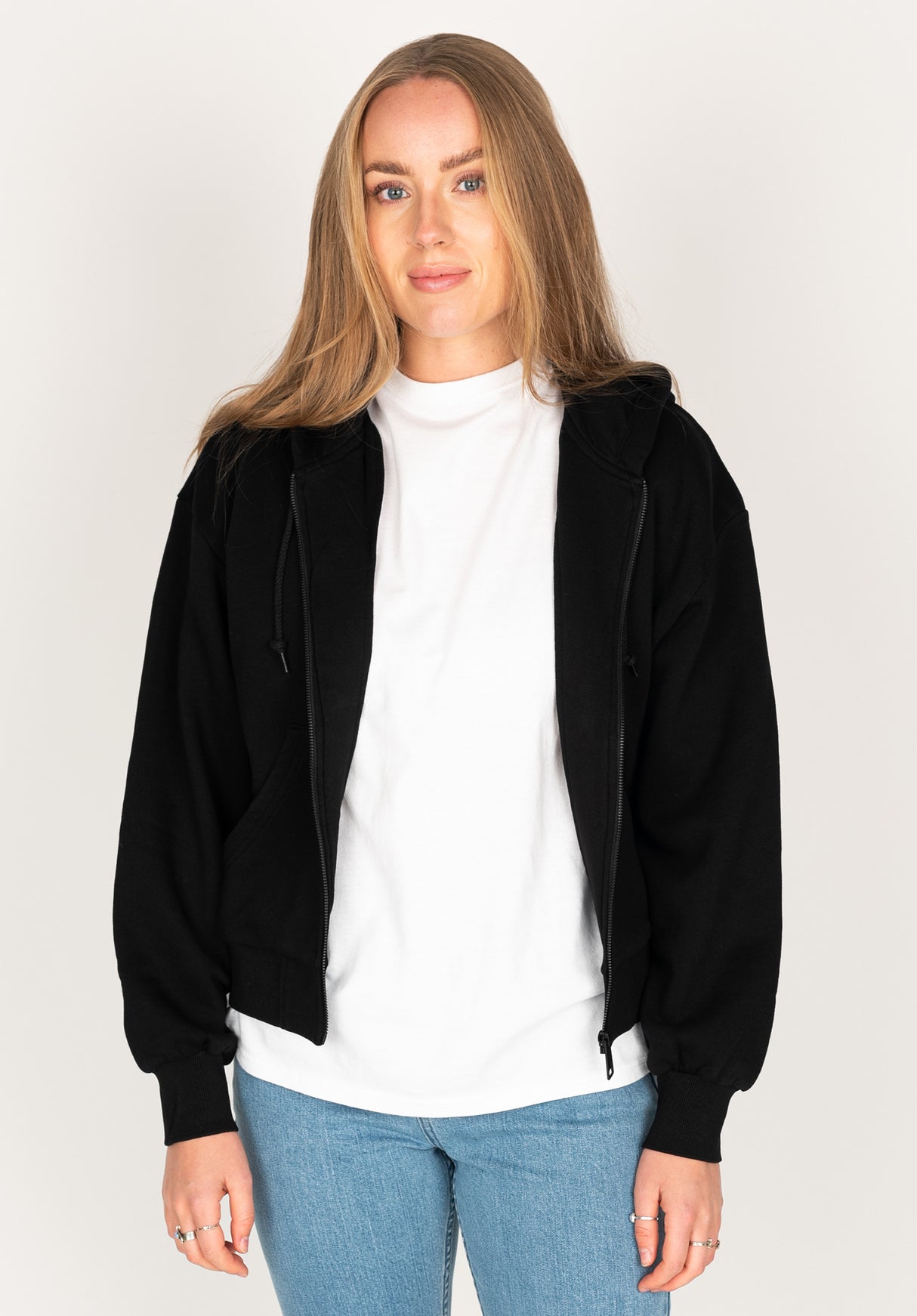 Sonia|1,83|S