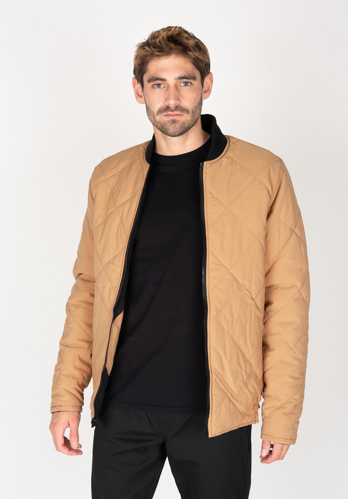 Toni|1,83|L