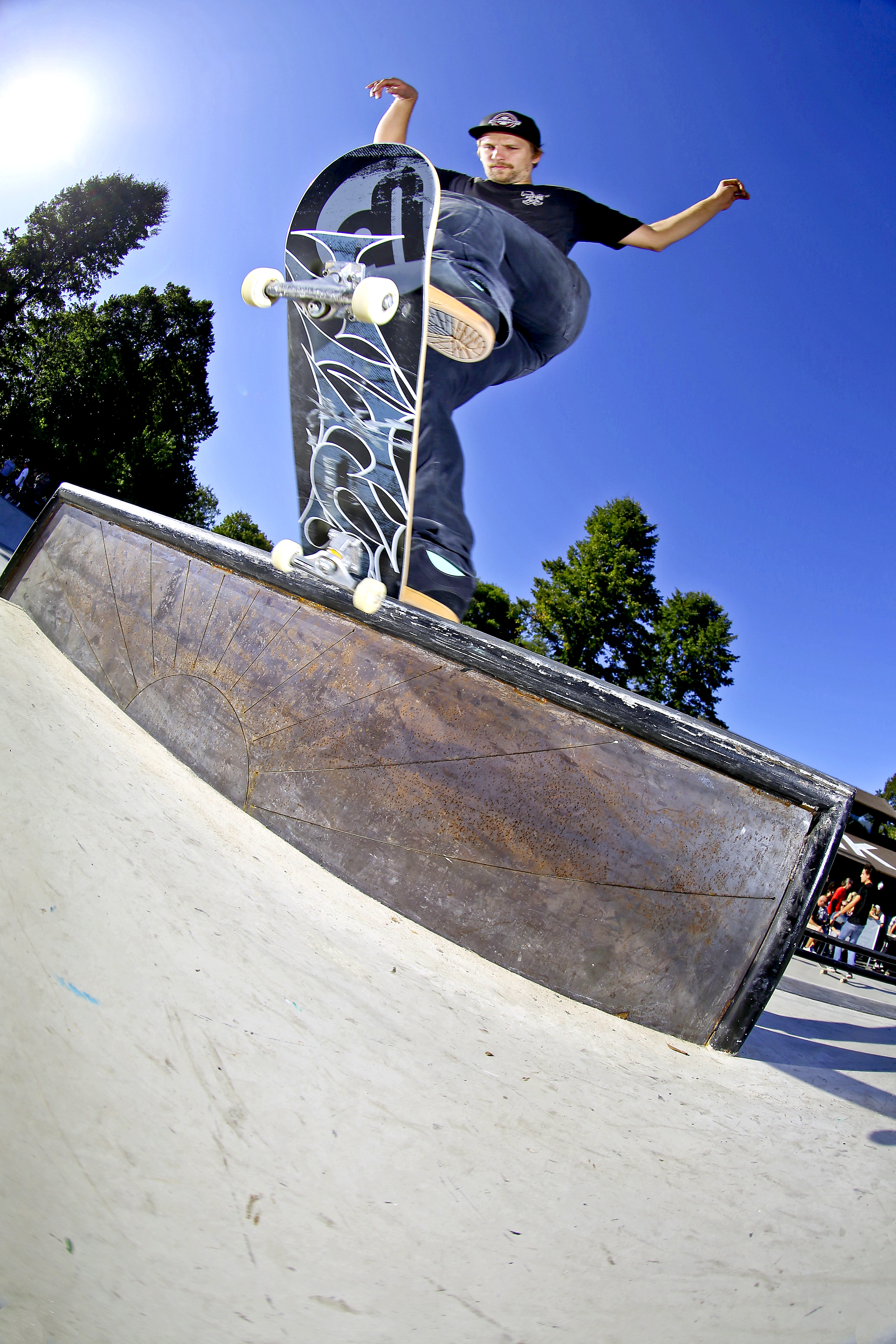 AaronHeidingsfelder_FsBluntslide_adj_.jpg
