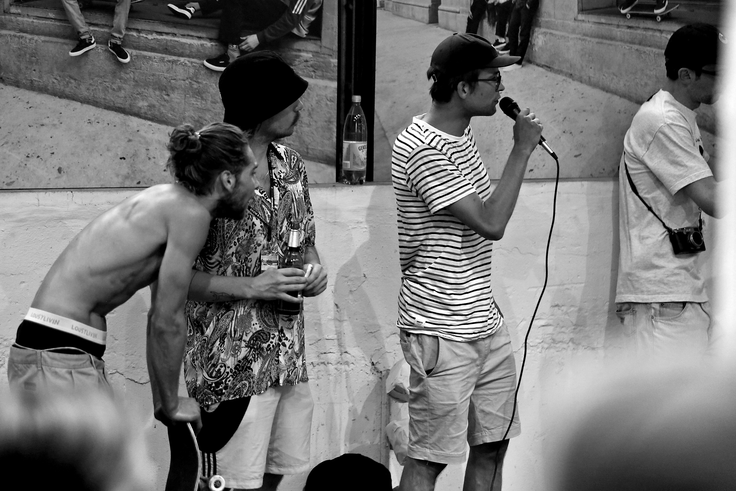 Jeremy Reinhard moderiert gekonnt den Adidas Cash 4 Tricks Contest