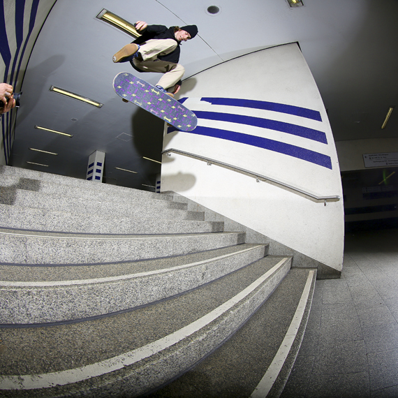 JoshJunkes_SwFsFlip_adj__Koeln_01.jpg