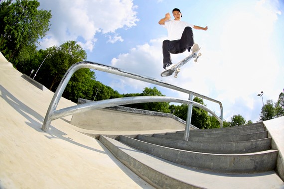 Leon Merschmann / Fs Nosebluntslide