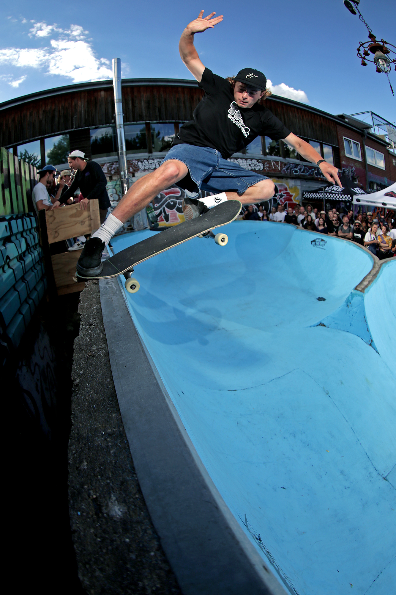 TomBellot_FsNoComplyTailslide_Gentsch_adj_.jpg