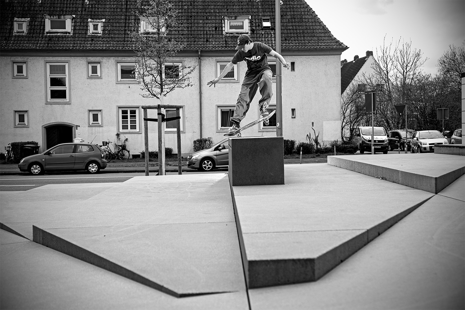 VictorBass_GapToFsNosegrind_Muenster2023_Gentsch_adj__BWside.jpg