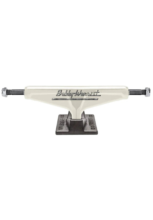 5.2 High Worrest - Bob V8 cream-black Vorderansicht