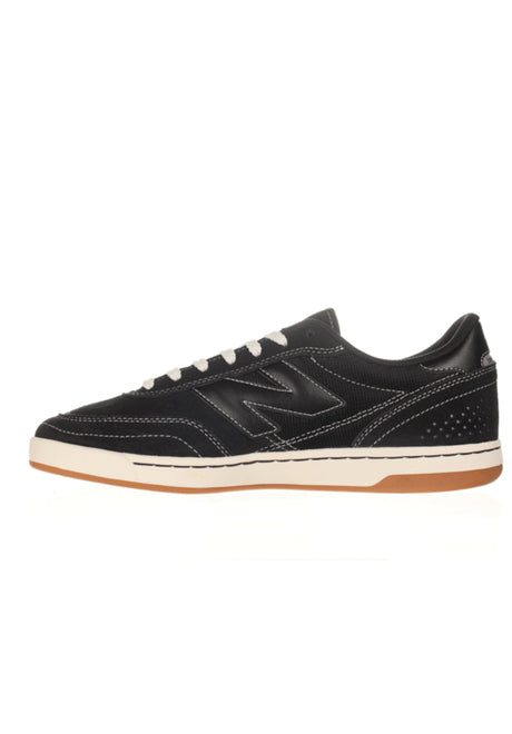 440 V2 black Rueckenansicht
