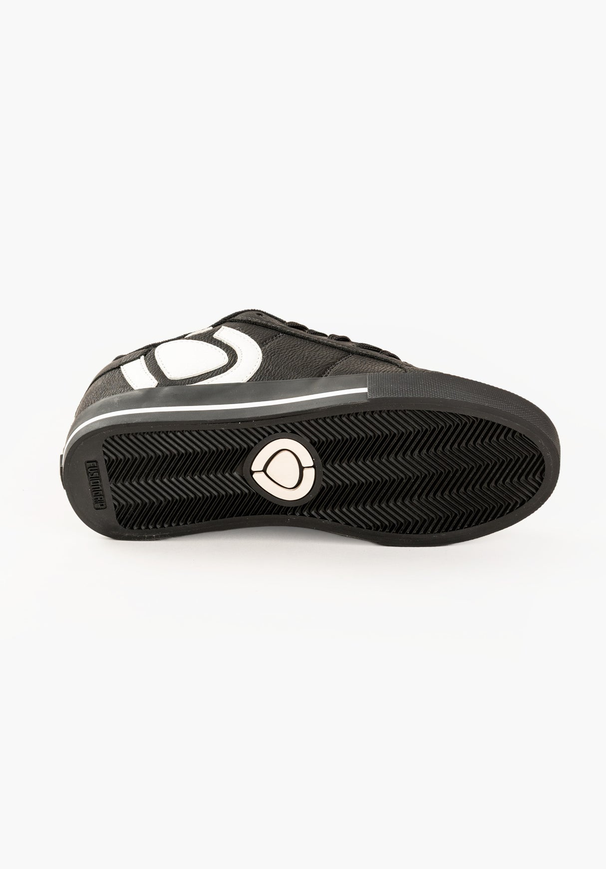 211 Vulc Bold black-white Closeup2