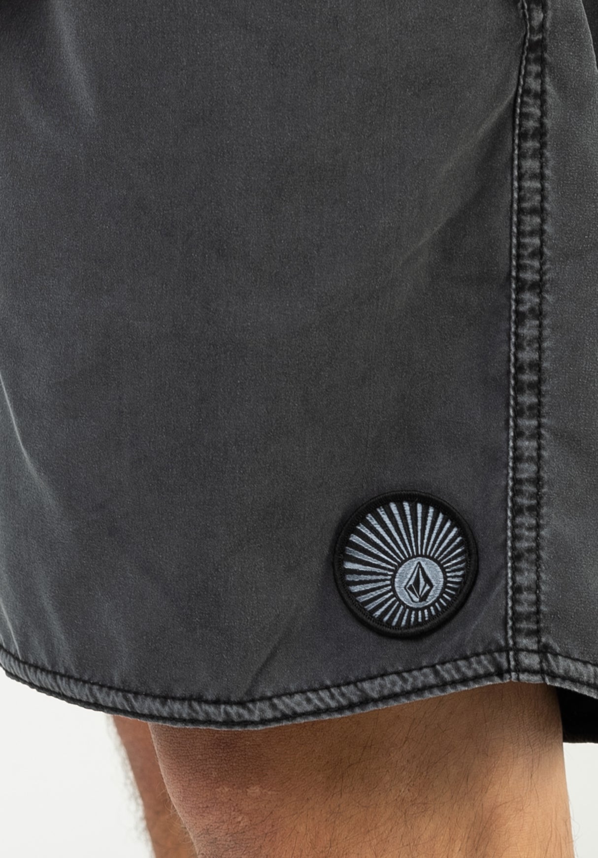 Jannik|1,80|L