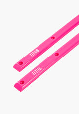 Rails pink Closeup1
