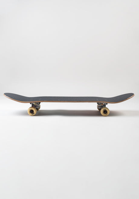 Premium Completes wood Close-Up1