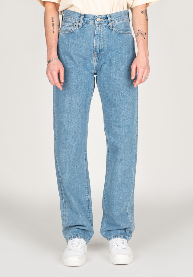 Nina|1,73|27