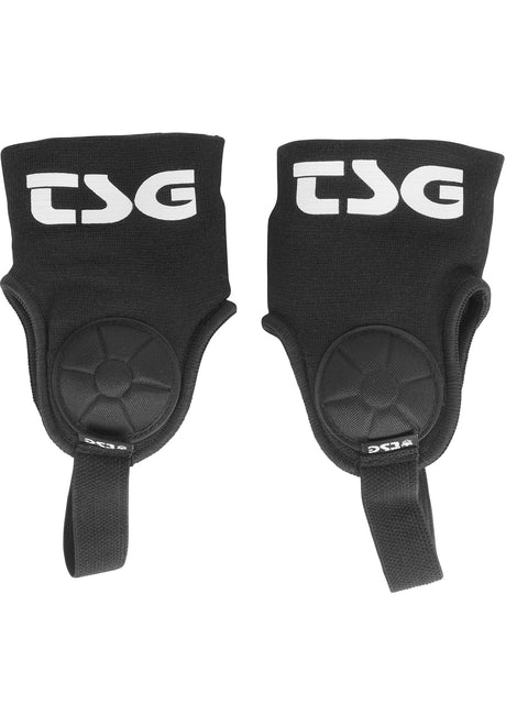Single Ankle Guard Cam II black Close-Up1